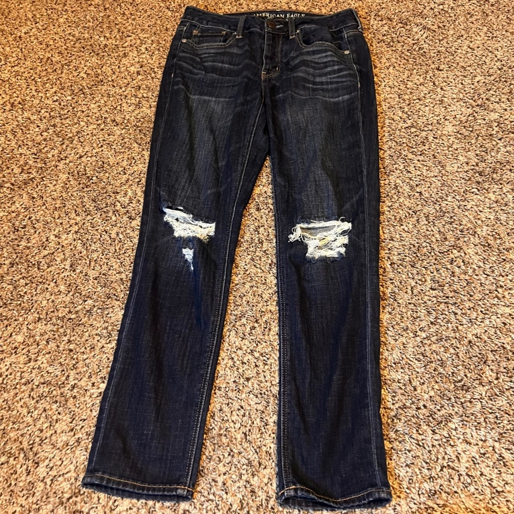 American Eagle Outfitters Tomgirl Jeans Dark Wash Distressed Size 2